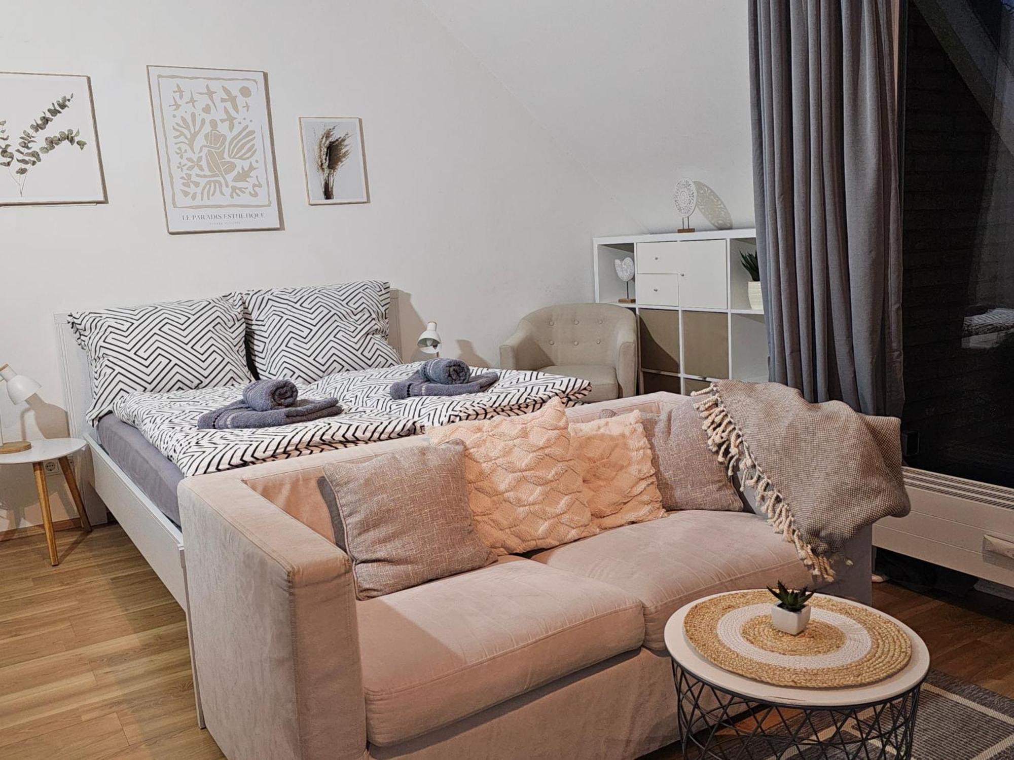 Modern Studio Near Duesseldorf Airport & Messe/Fair Меербуш Екстериор снимка